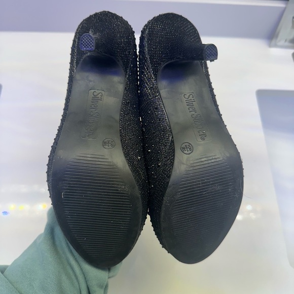 Elegant Black Stiletto Heels with Glitter Finish - Picture 2 of 2